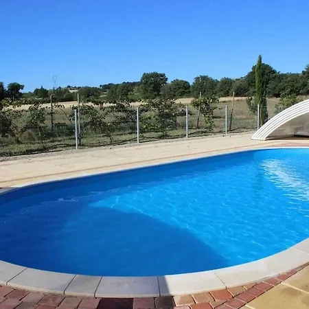 Casa vacanze In Aspiran With Swimming Pool